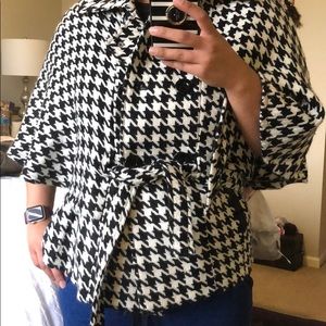 Houndstooth cape